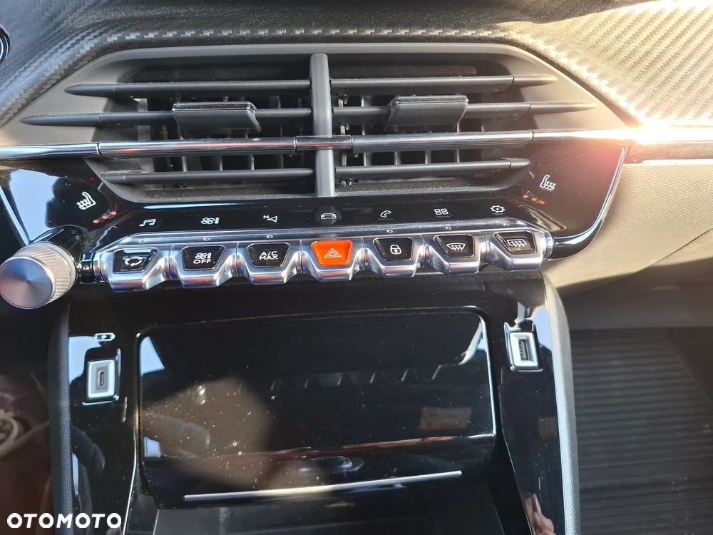 Peugeot 2008 1.2 PureTech GT S&S EAT8 - 10