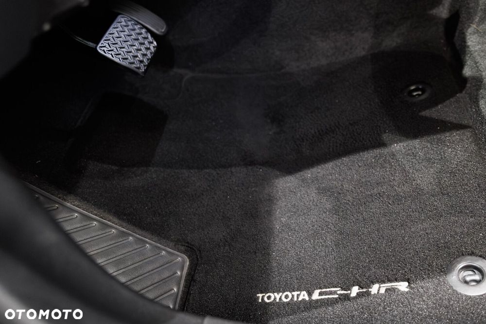 Toyota C-HR - 31