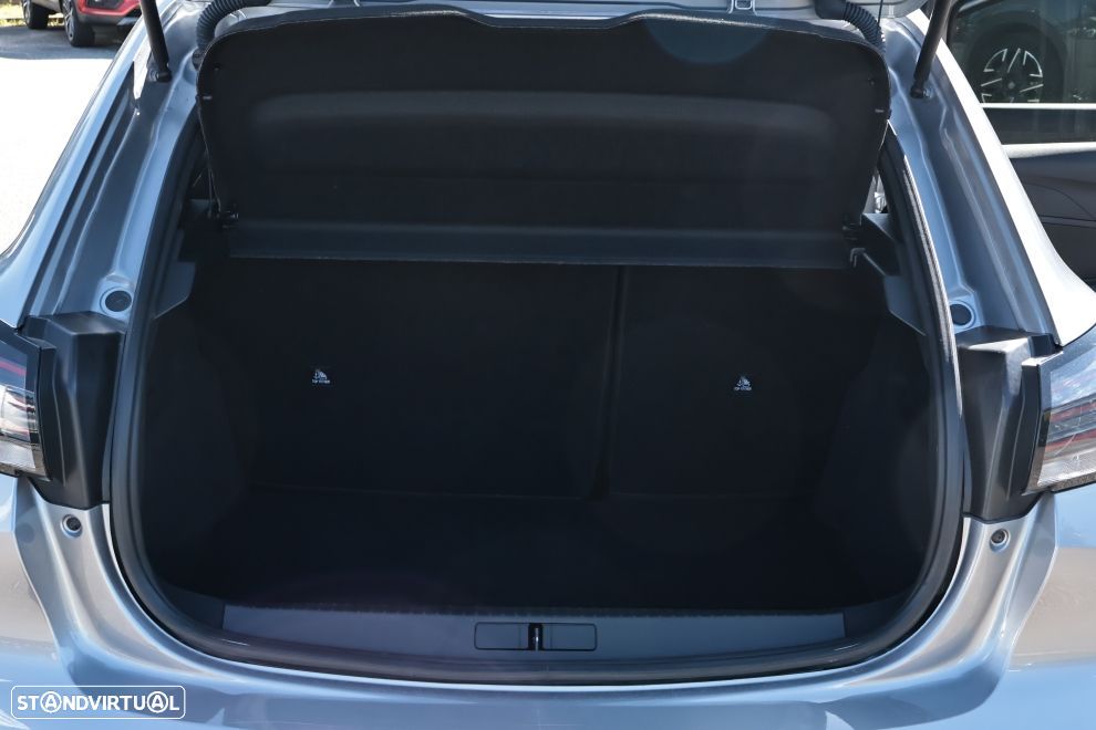 Peugeot 208 1.2 PureTech Allure - 17