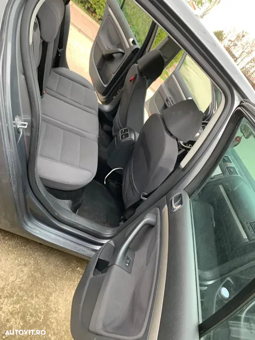 Volkswagen Golf - 7