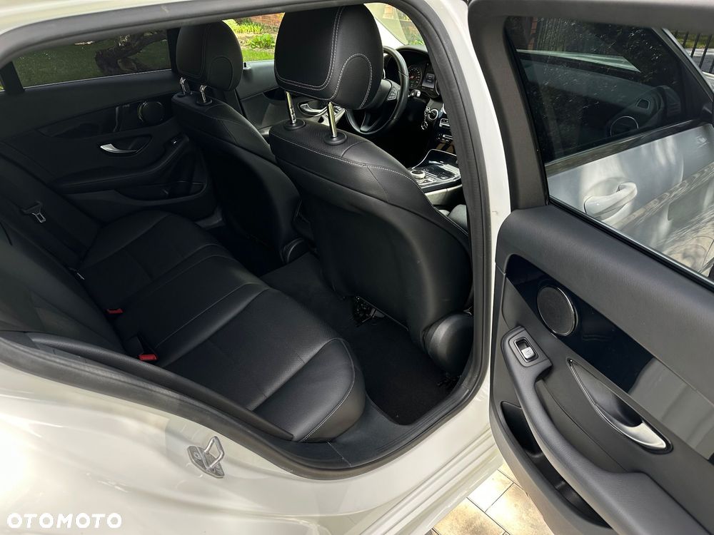 Mercedes-Benz Klasa C 200 7G-TRONIC - 16