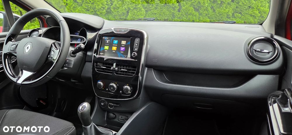 Renault Clio - 27