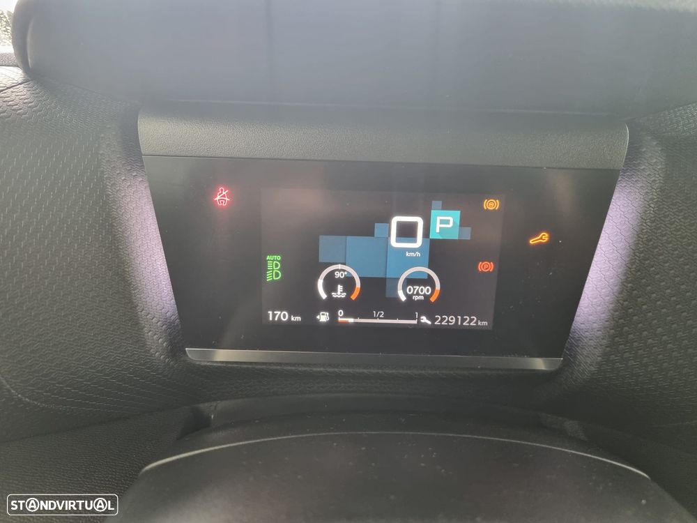 Citroën C4 1.5 BlueHDi Shine EAT8 - 26