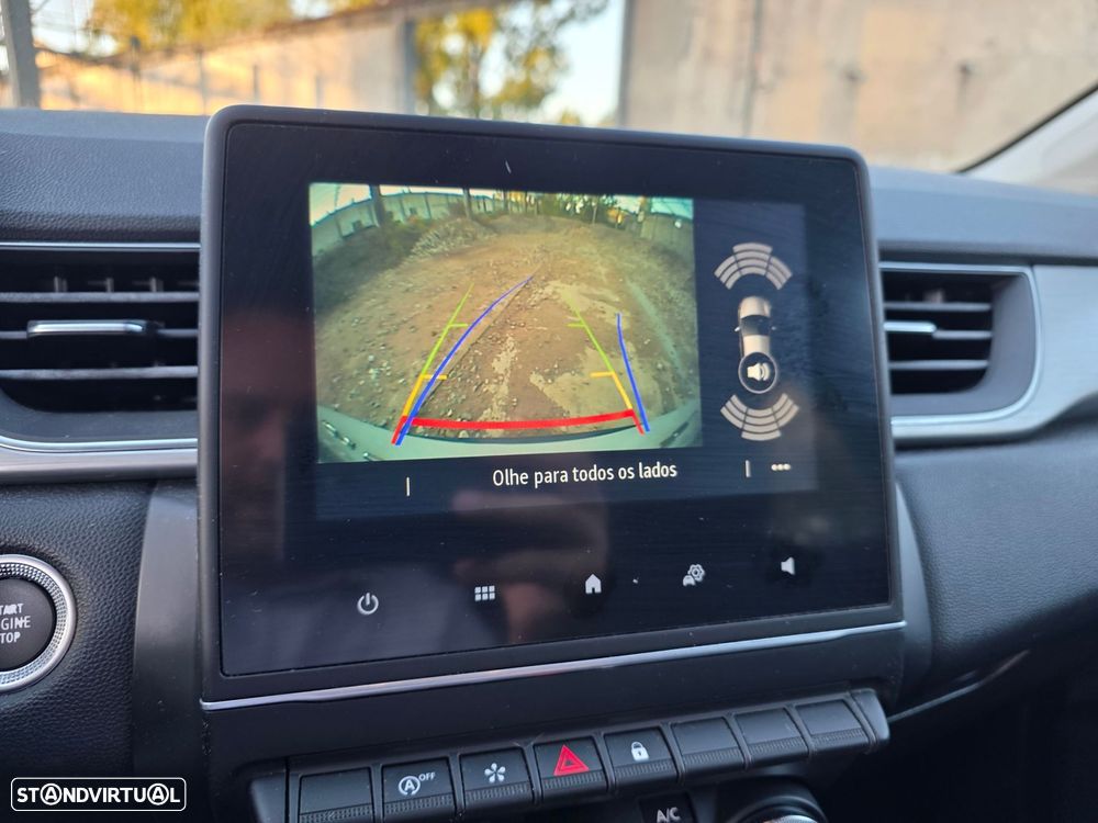 Renault Captur 1.5 dCi Initiale Paris EDC - 8