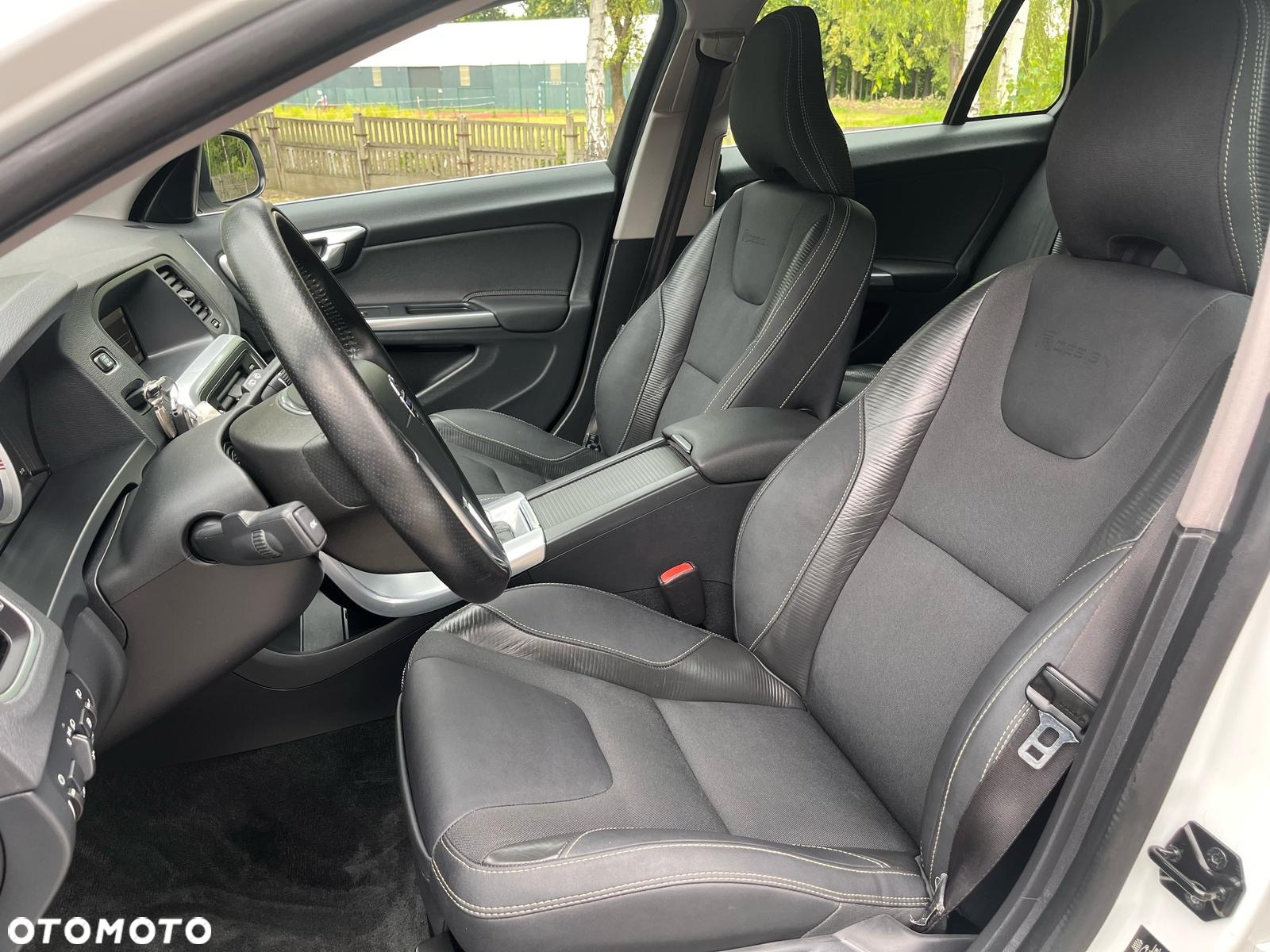 Volvo V60 D3 Geartronic RDesign - 10