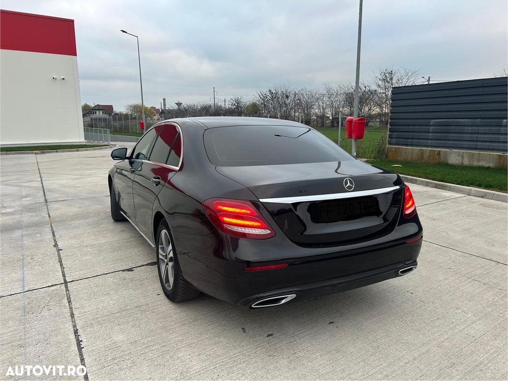 Mercedes-Benz E 220 d T 9G-TRONIC - 3