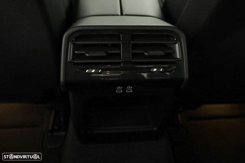 BMW 520 d Pack Desportivo M - 23