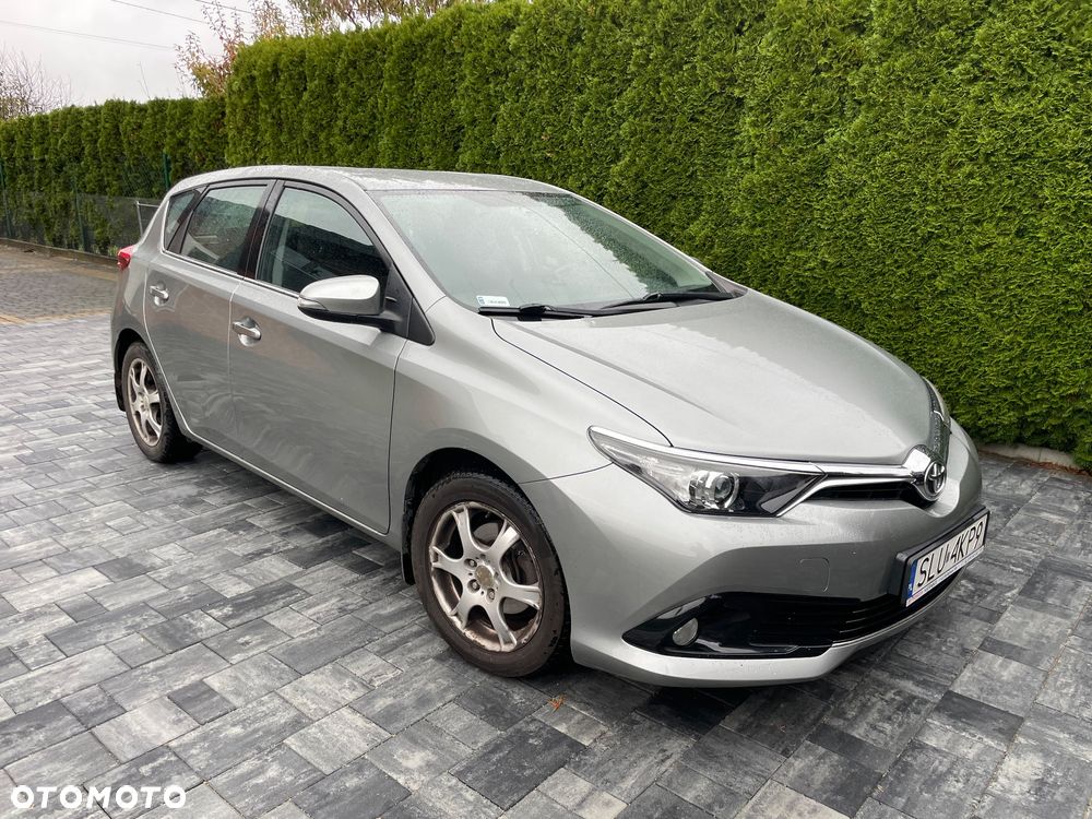 Toyota Auris 1.6 Premium - 14