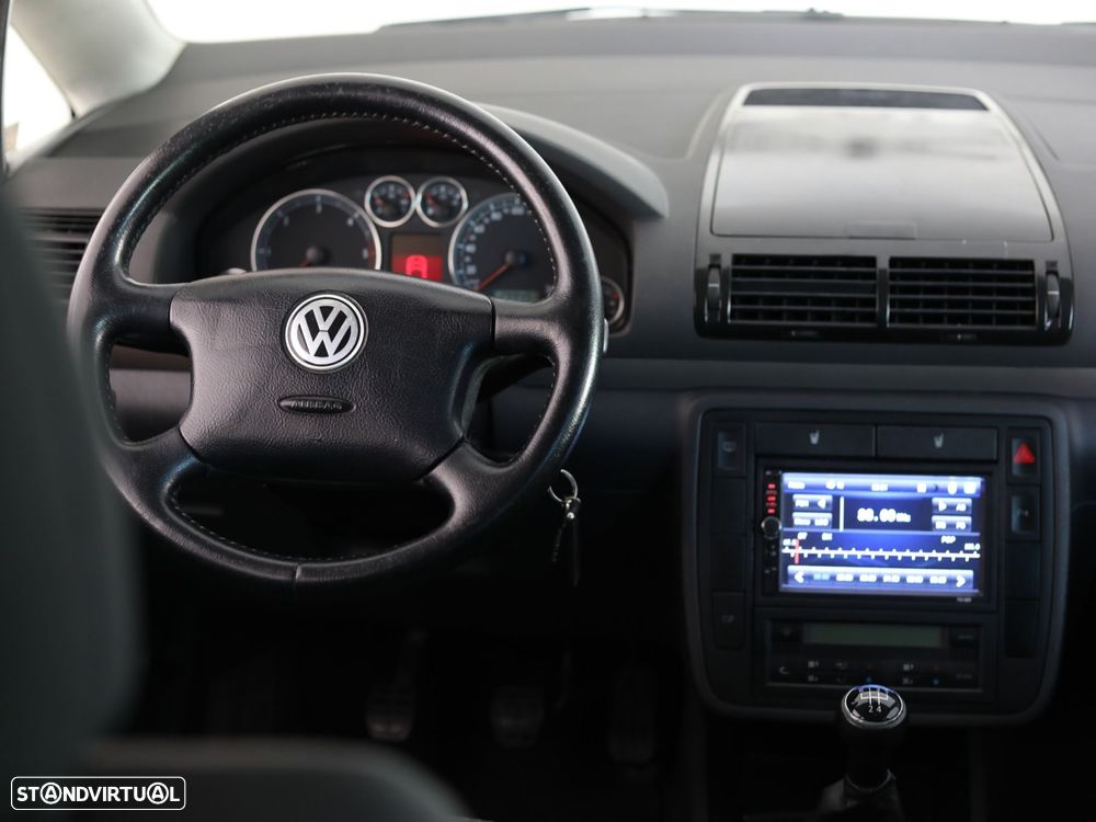 VW Sharan 1.9 TDi Confortline - 15