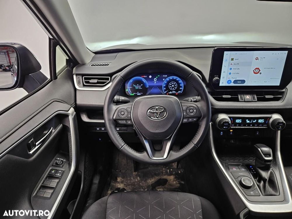 Toyota RAV4 - 10