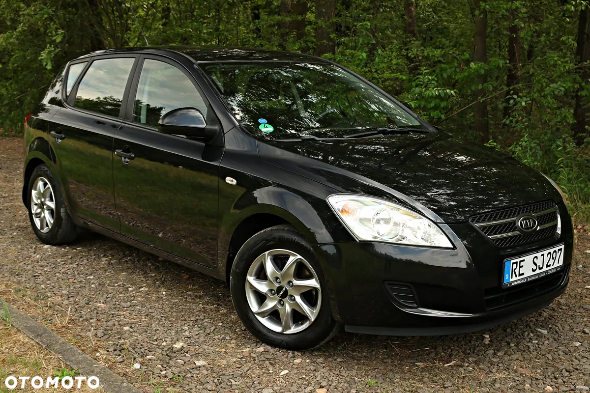 Kia Ceed - 19
