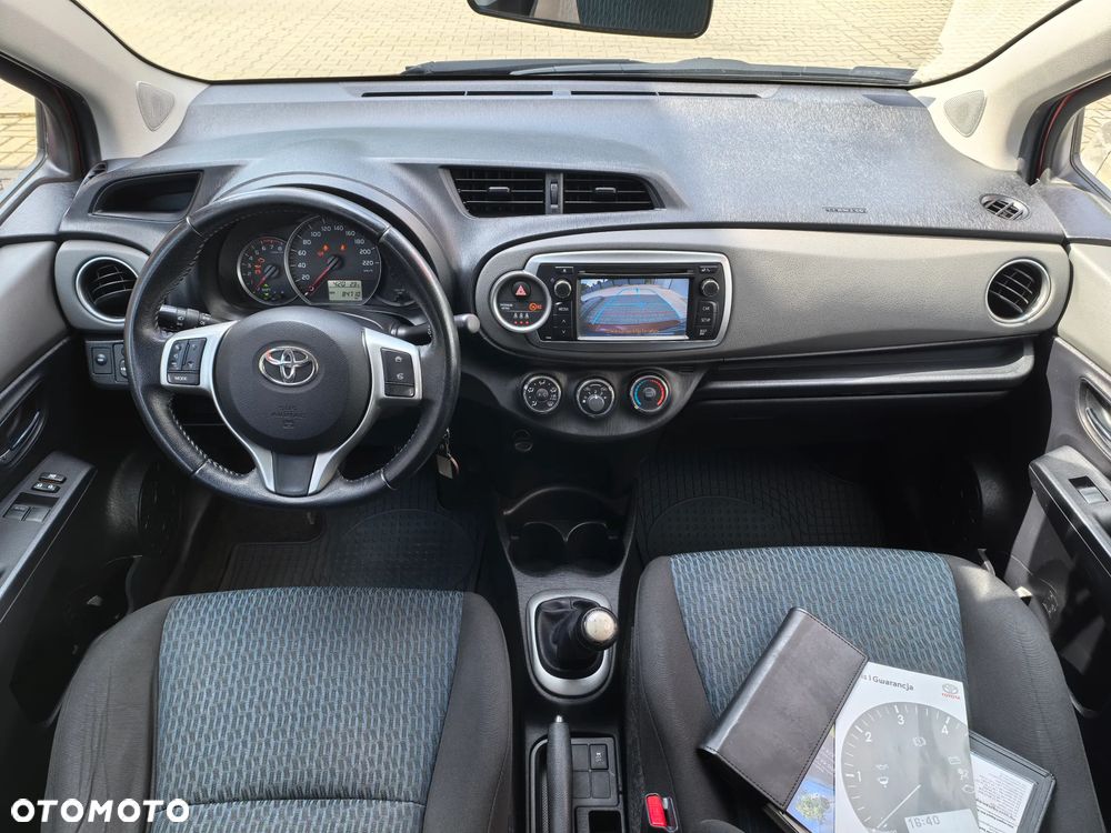 Toyota Yaris 1.0 Premium - 10