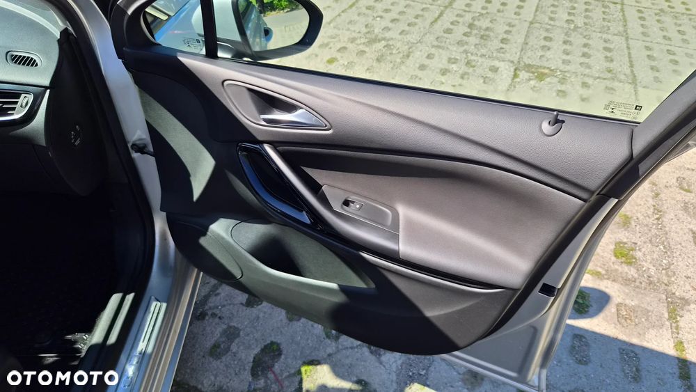 Opel Astra 1.4 T Elite S&S - 13