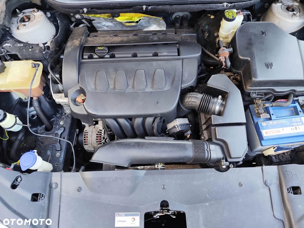 Citroën C5 2.0 16V Confort - 14