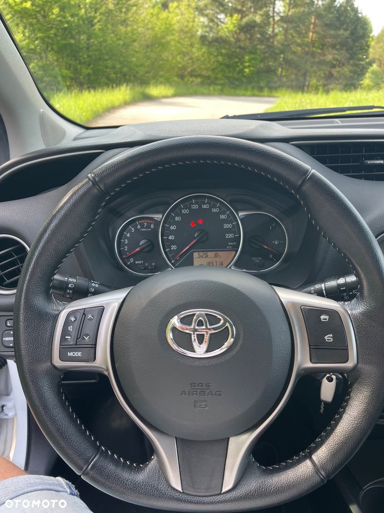 Toyota Yaris - 14