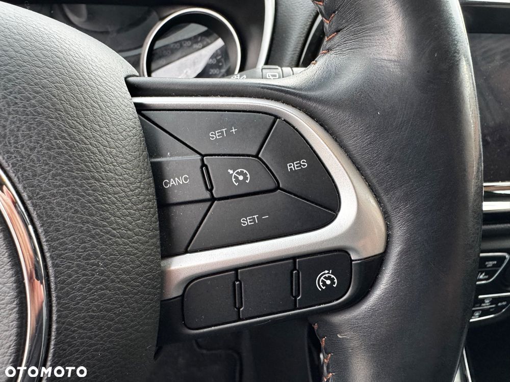 Jeep Compass 2.0 MJD Limited 4WD S&S - 39