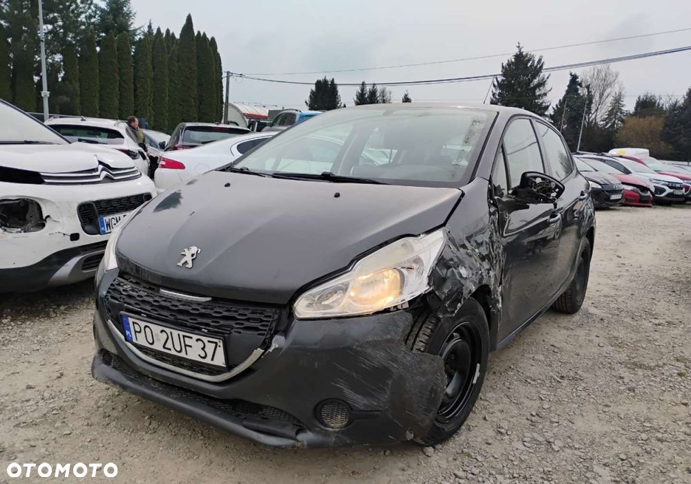 Peugeot 208 - 3