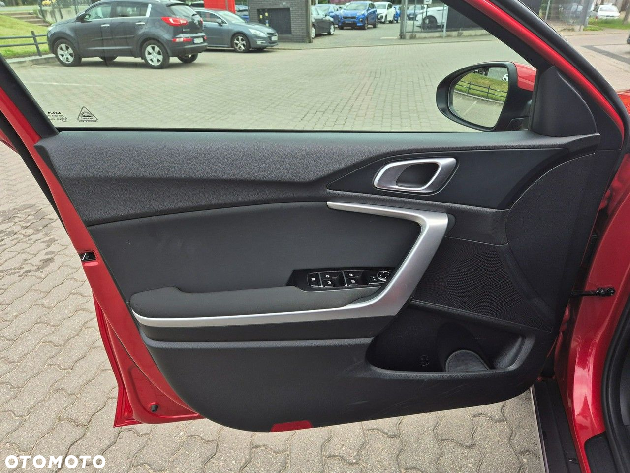 Kia XCeed - 11