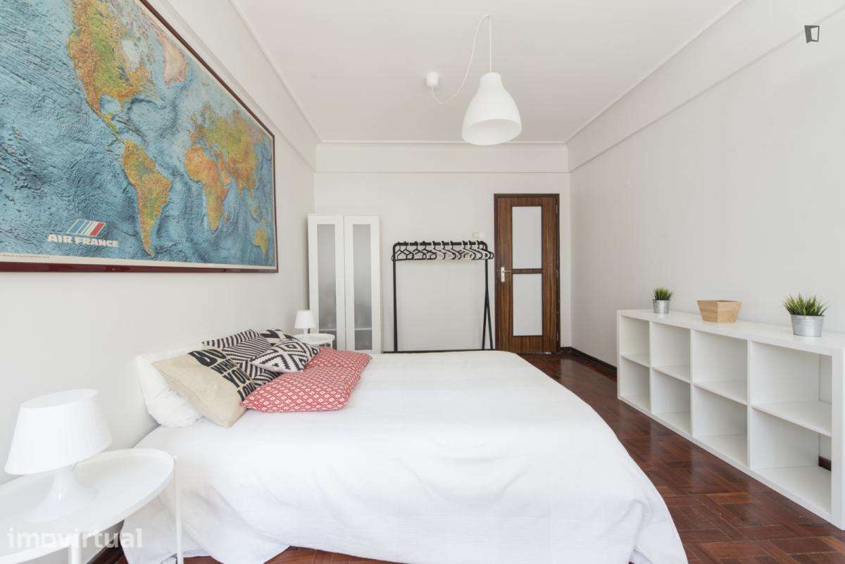Quarto - localizado em Saldanha Lisbon - Grande imagem: 3/47