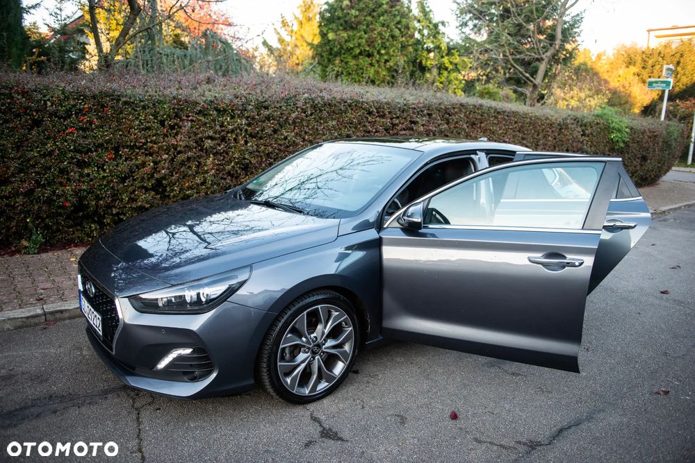 Hyundai i30 1.4 T-GDI DCT Fastback Premium - 14