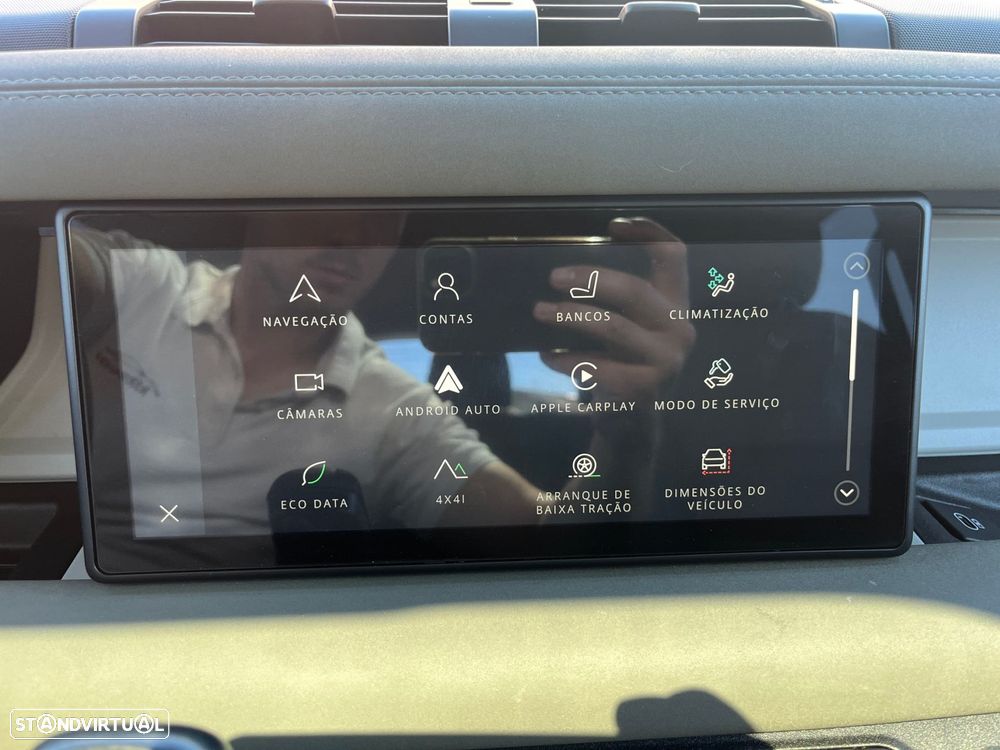 Land Rover Defender 2.0 P400e 110 AWD SE - 36