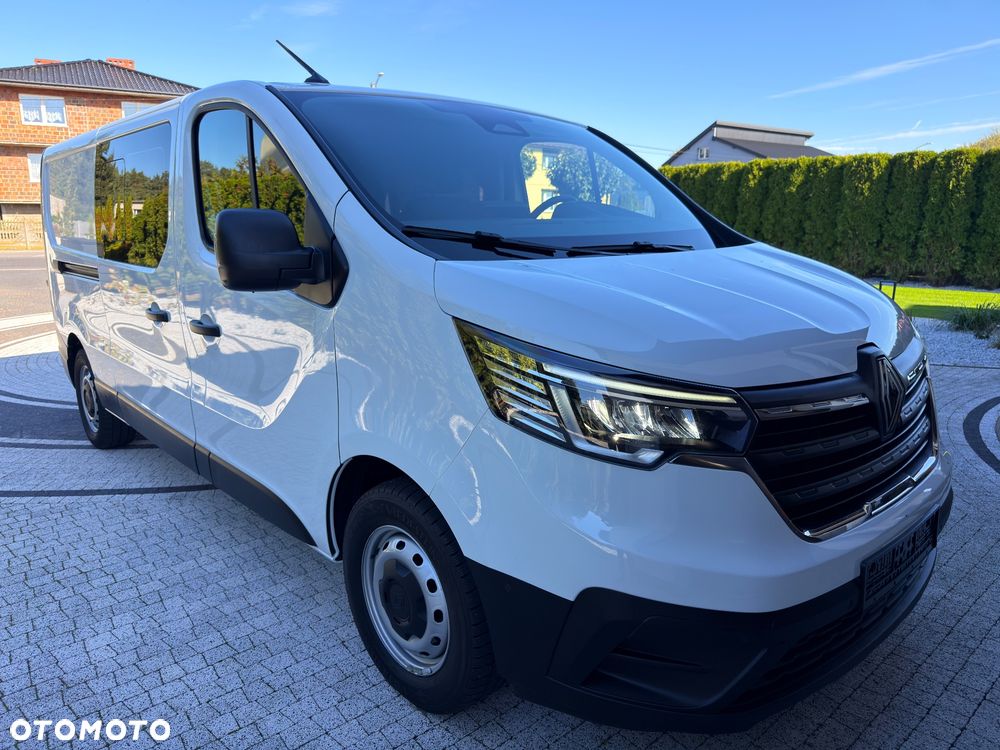 Renault Trafic - 2