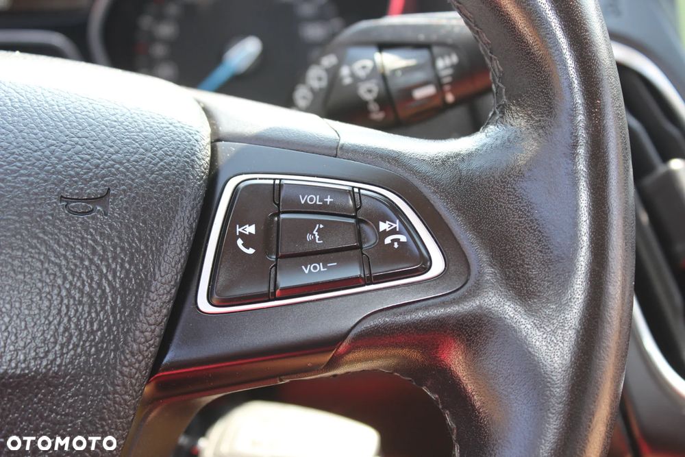 Ford Focus 1.0 EcoBoost Gold X ASS PowerShift - 28
