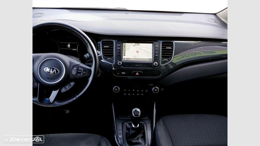 Kia Carens 1.7 CRDi ISG EX - 19