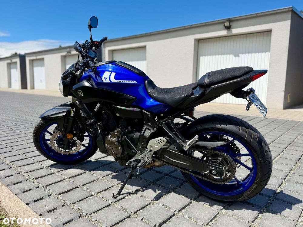 Yamaha MT - 6