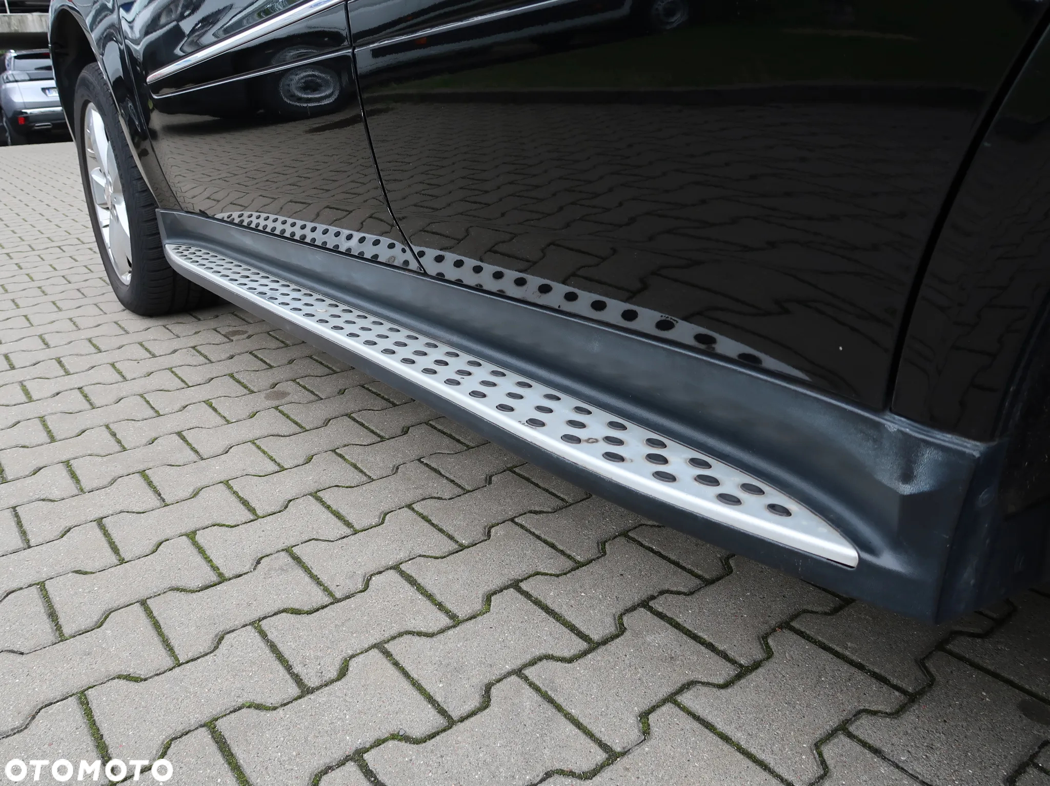 Mercedes-Benz ML 350 4-Matic - 23