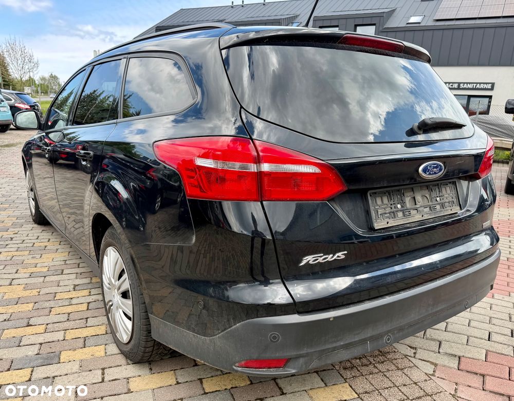 Ford Focus 1.0 EcoBoost Titanium ASS - 4