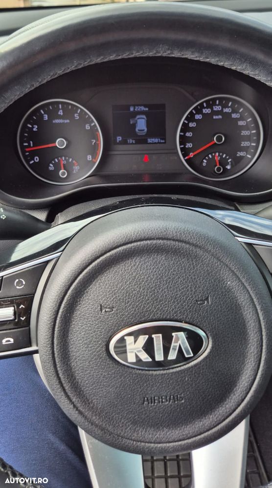 Kia Sportage 1.6 T-GDI 7DCT 4x2 Classic - 9