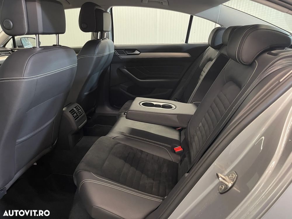 Volkswagen Passat 2.0 TDI DSG Highline - 11
