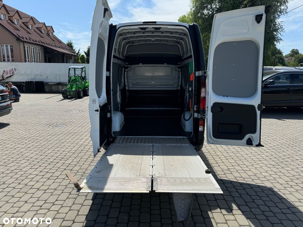 Renault Trafic - 17