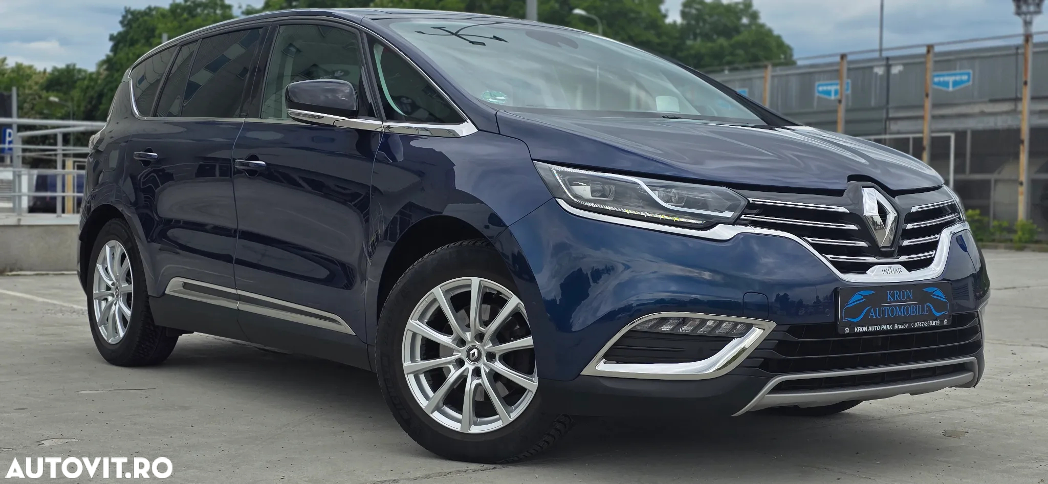 Renault Espace BLUE dCi 200 EDC INITIALE PARIS - 2