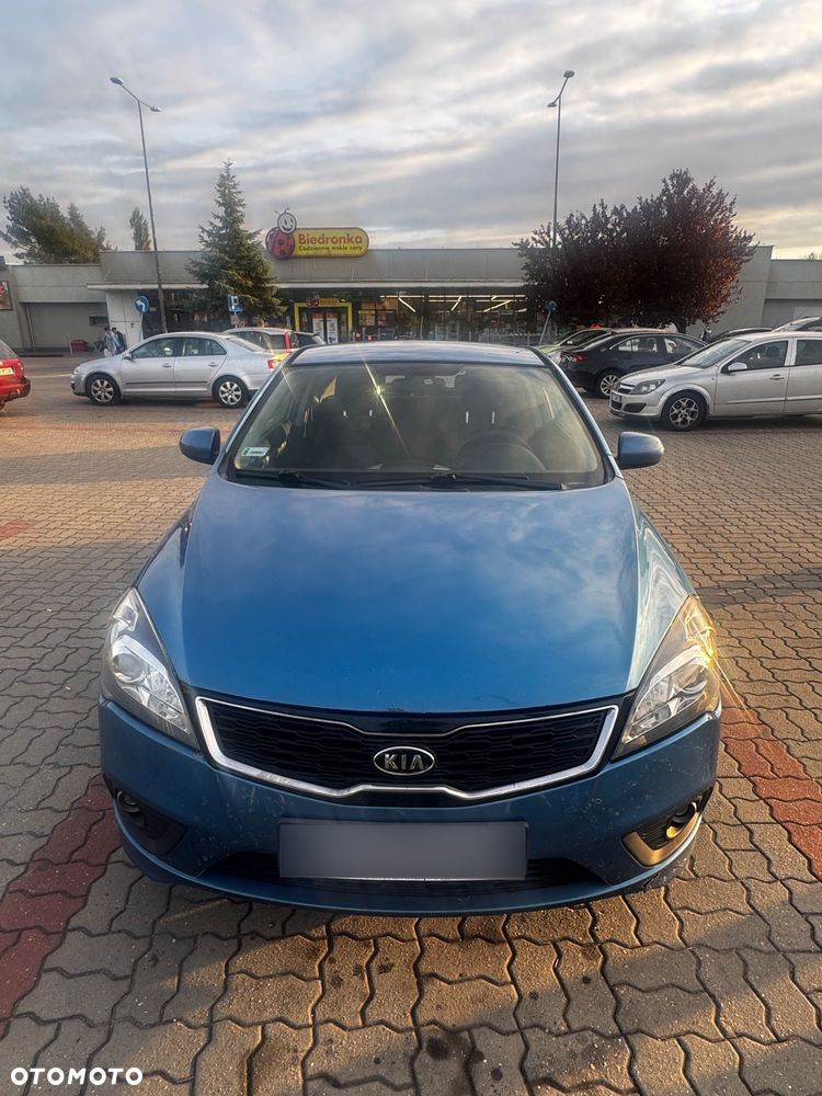 Kia Ceed - 3