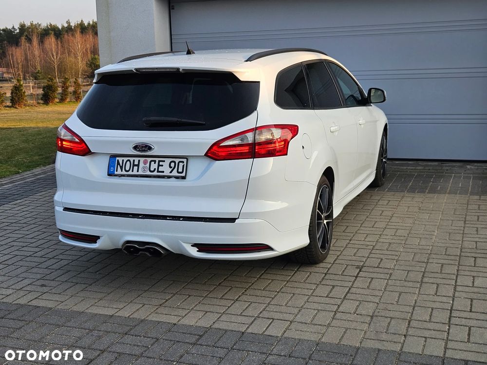 Ford Focus 2.0 EcoBoost ST mit Leder-Sport-Paket - 5