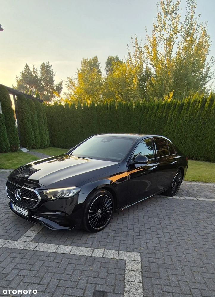 Mercedes-Benz Klasa E 300 9G-TRONIC AMG Line - 4