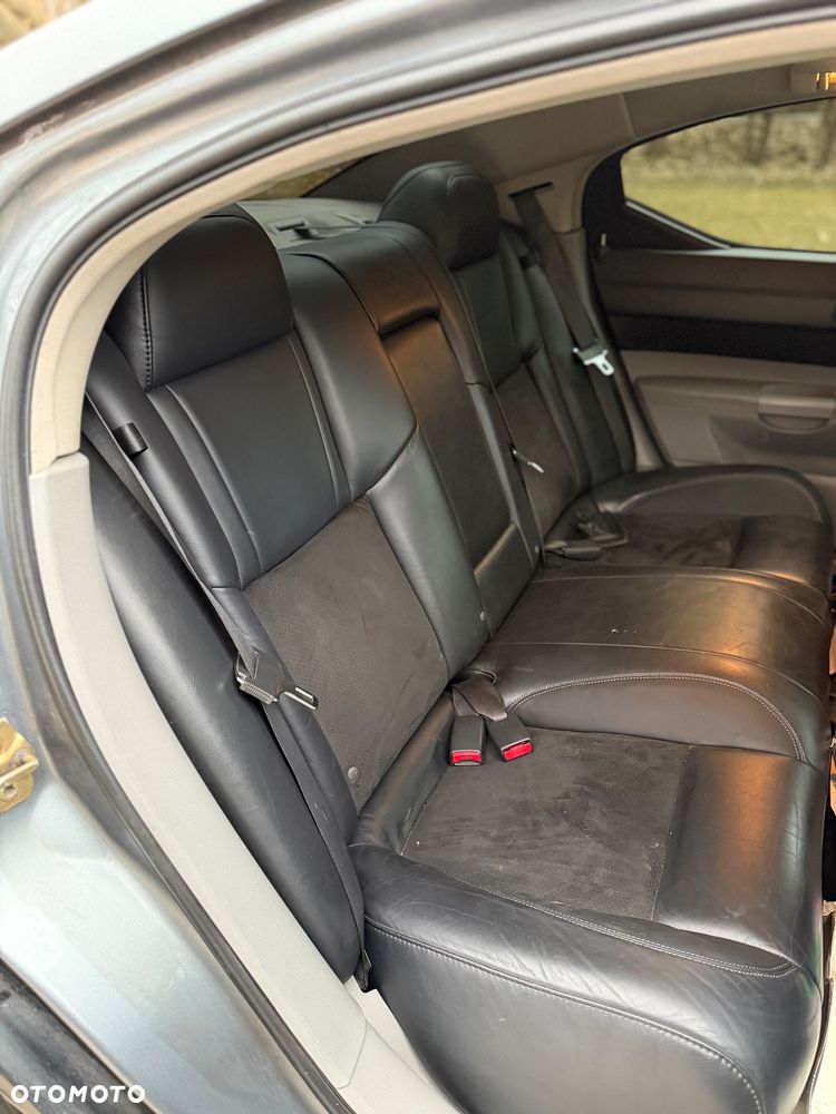 Dodge Charger 5.7 V8 RT - 15