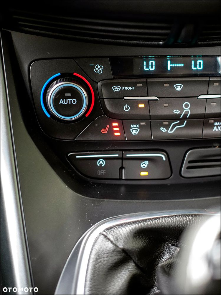 Ford Kuga - 23