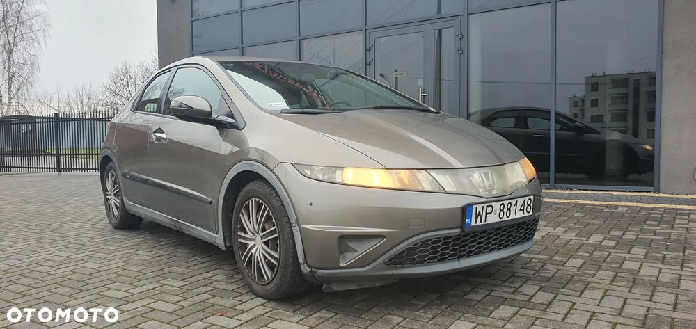Honda Civic 1.8 Comfort - 2