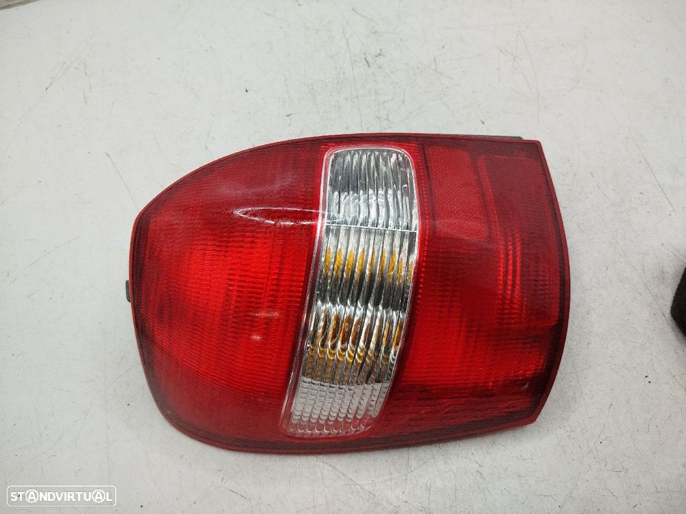 Farolim Stop Esq Mazda 323 F Vi (Bj) - 2