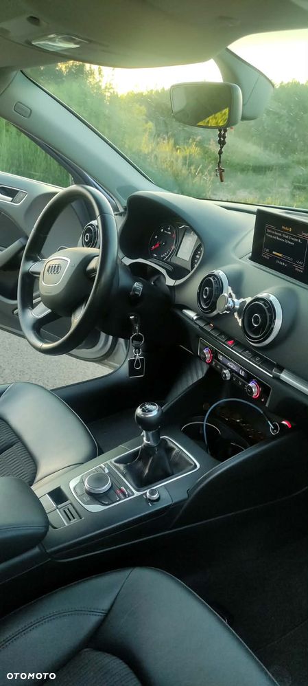 Audi A3 Sportback 2.0 TDI (clean diesel) Ambiente - 18