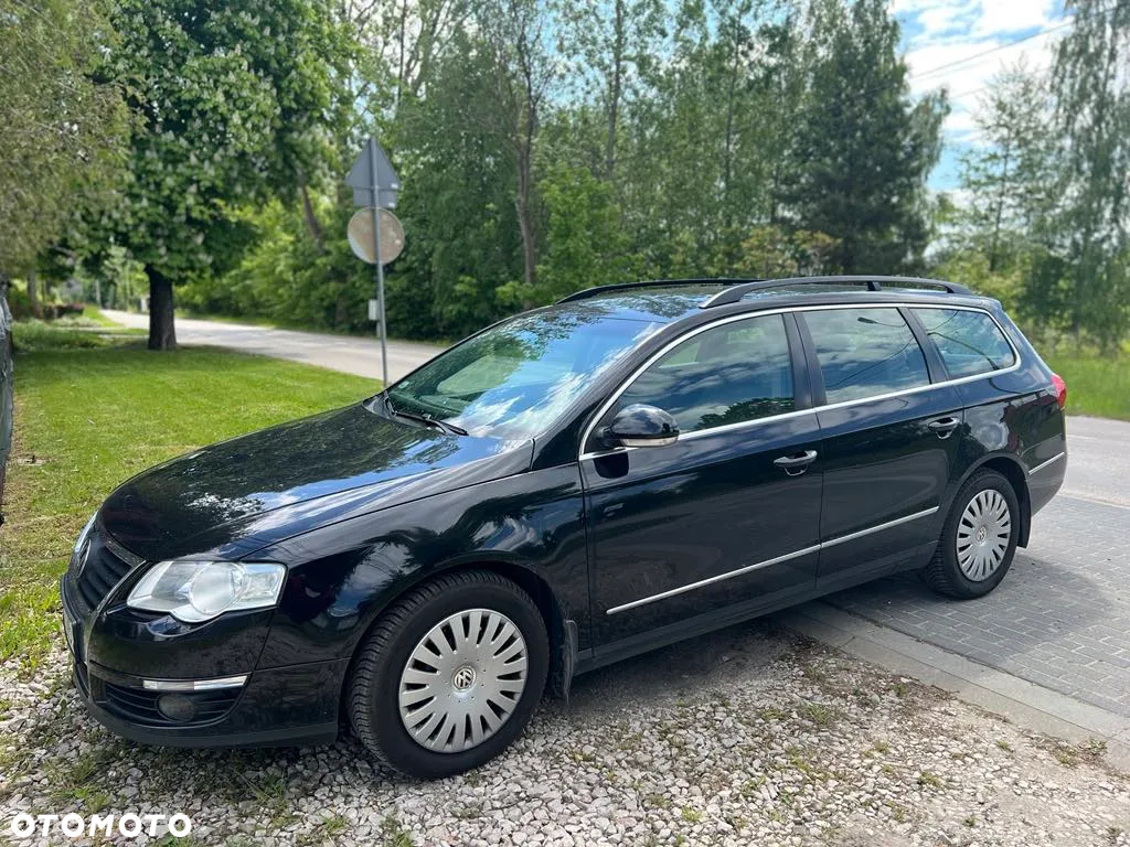 Volkswagen Passat 1.8 TSI Trendline - 2