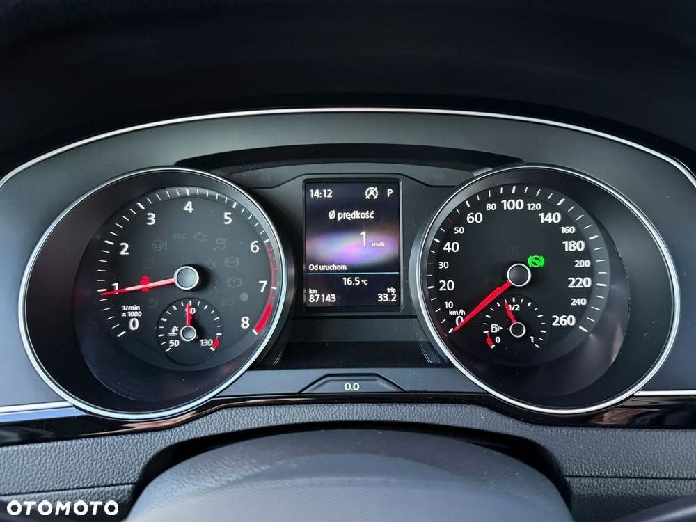 Volkswagen Passat 1.5 TSI EVO Business DSG - 26