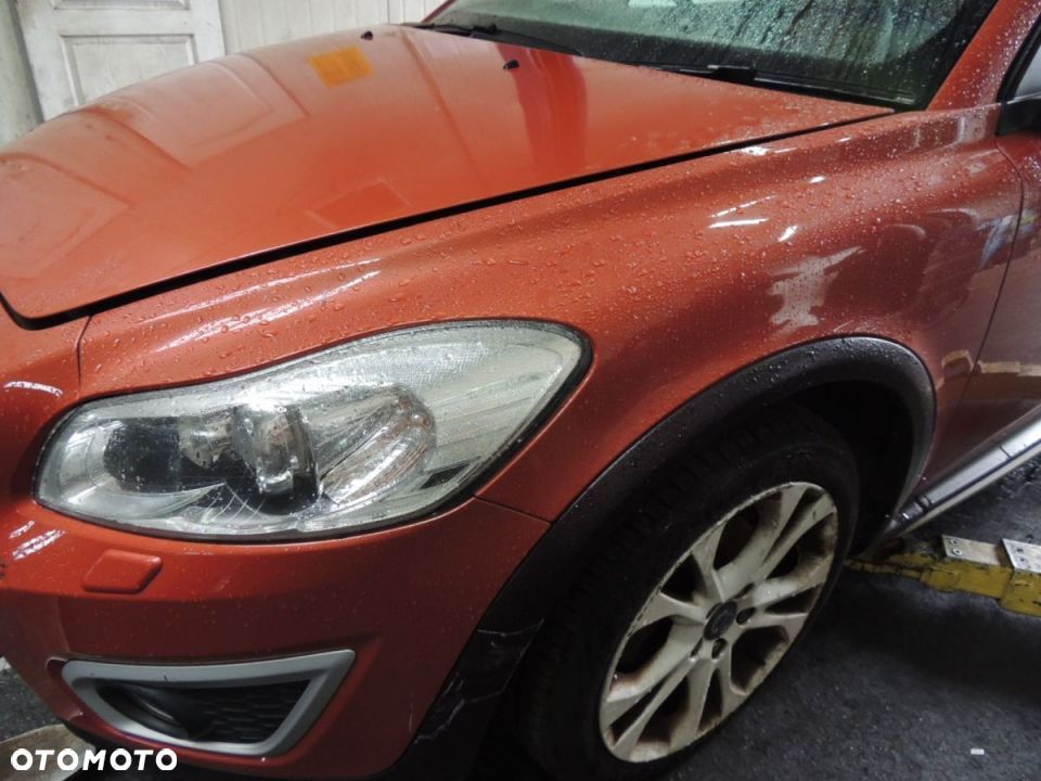 Ćwiartka nadwozia lewy przód VOLVO C30 lift '10 2.0D - 1