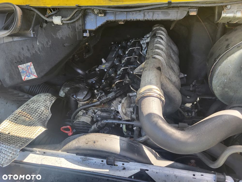Mercedes-Benz Sprinter616 - 9