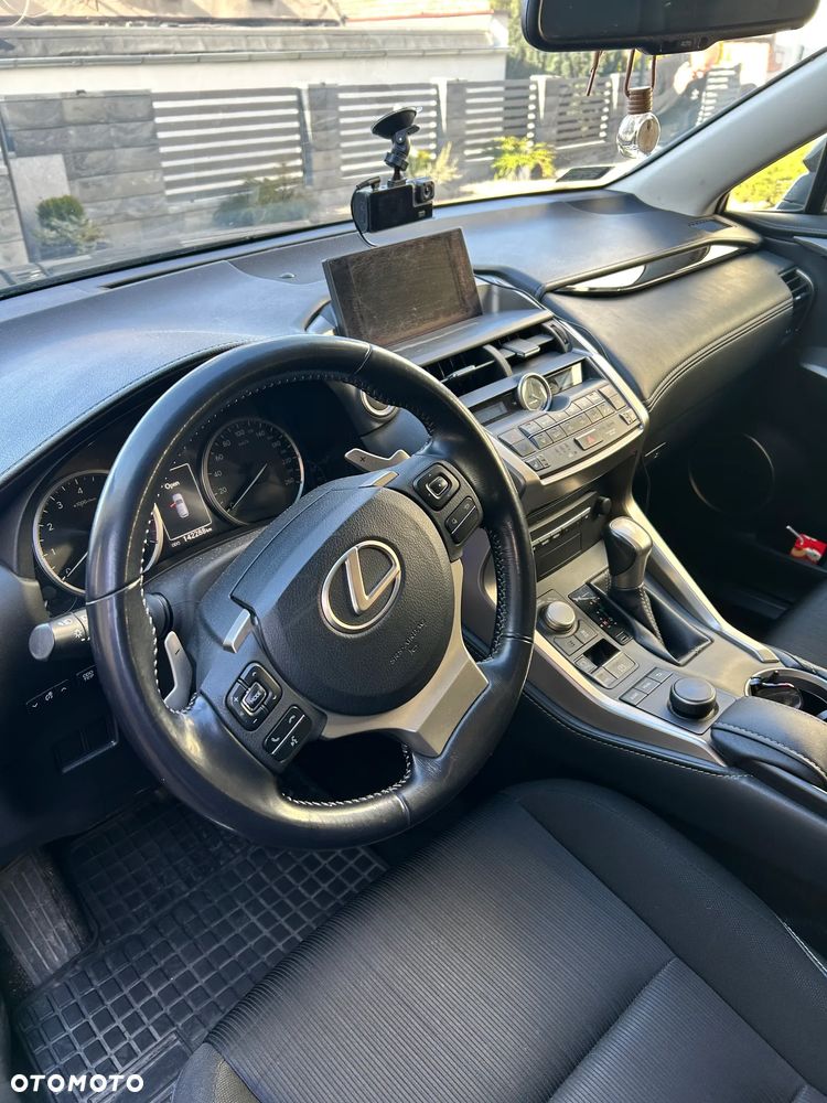 Lexus NX 200t Comfort AWD - 7