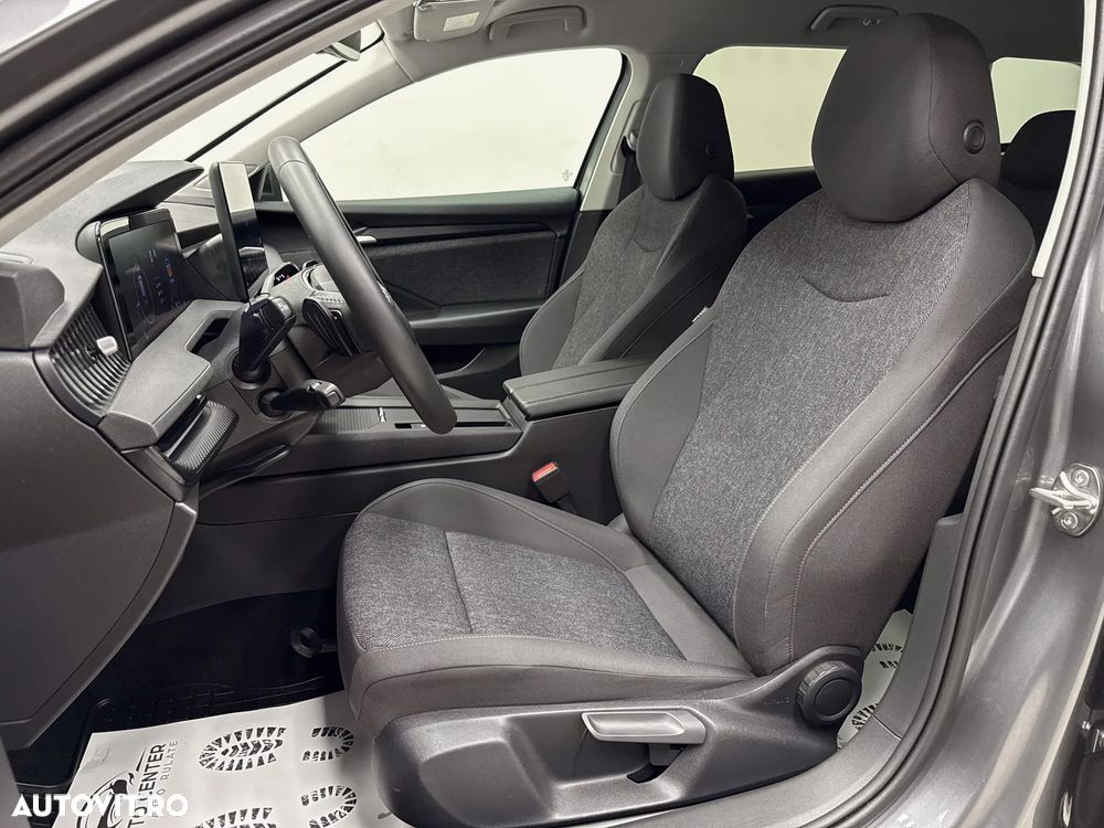 Skoda Superb 2.0 TDI DSG Essence - 6