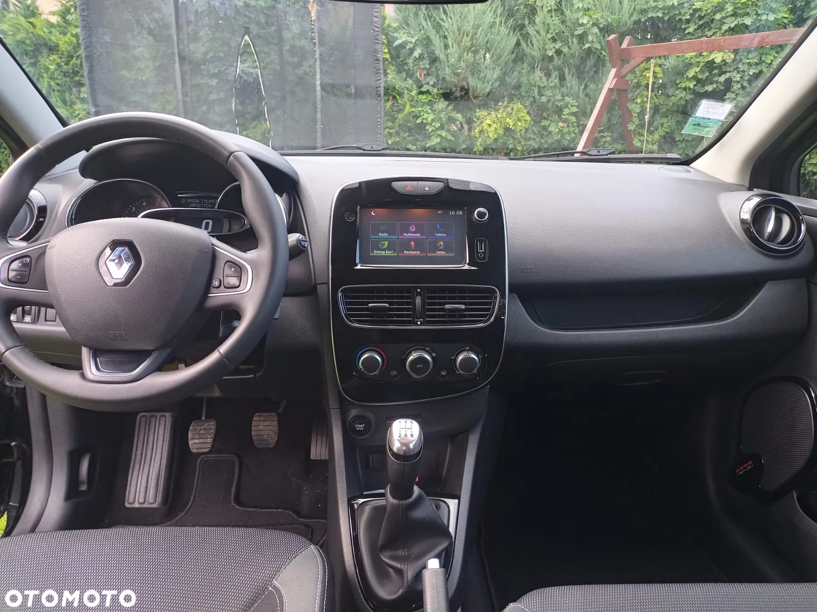 Renault Clio - 9